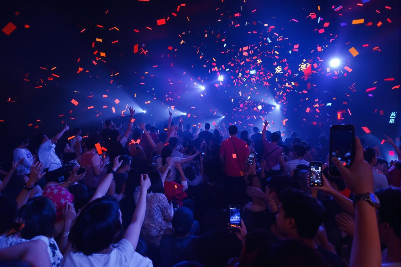 《星河漫漫》全球票房突破30亿，创花都视频历史新高